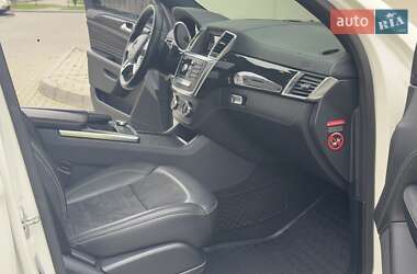 Внедорожник / Кроссовер Mercedes-Benz M-Class 2012 в 