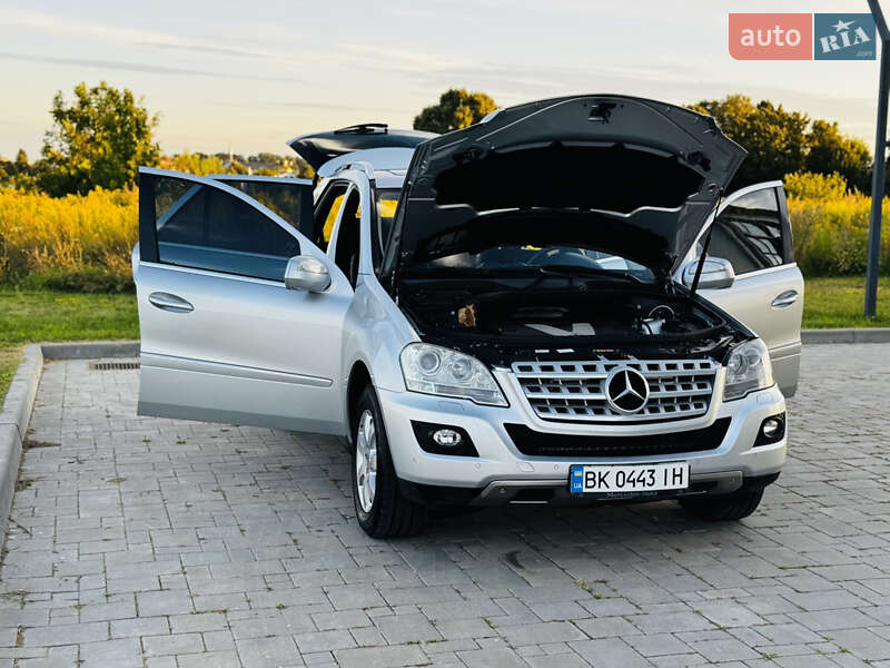 Позашляховик / Кросовер Mercedes-Benz M-Class 2008 в Здолбуніві