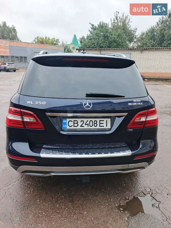 Внедорожник / Кроссовер Mercedes-Benz M-Class 2013 в Чернигове