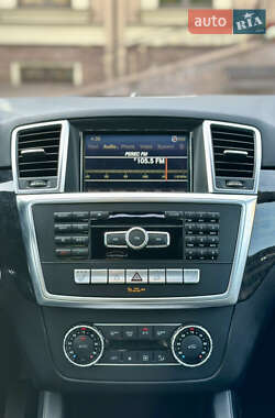 Внедорожник / Кроссовер Mercedes-Benz M-Class 2012 в 