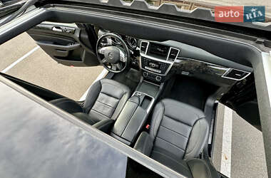 Внедорожник / Кроссовер Mercedes-Benz M-Class 2012 в 