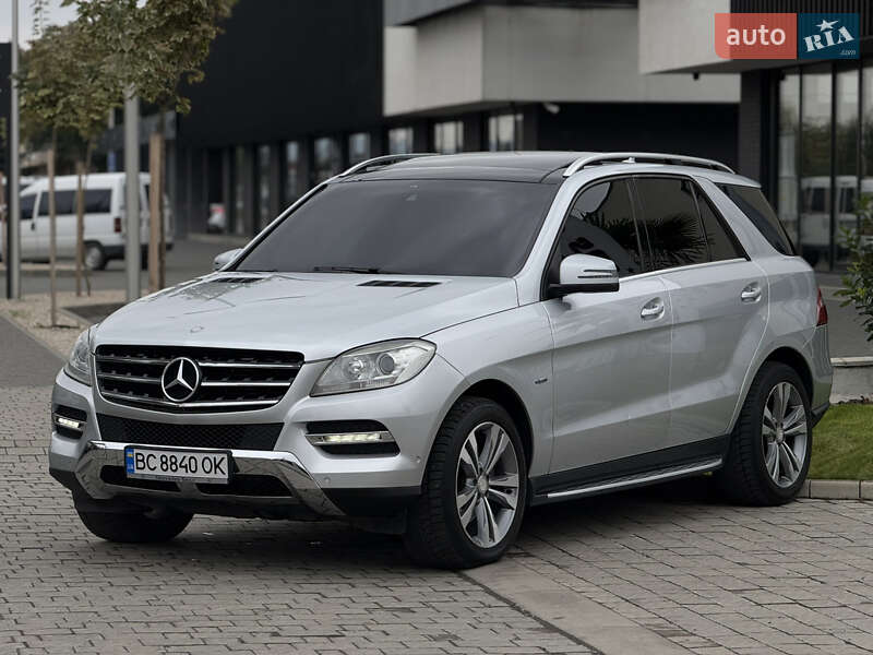 Внедорожник / Кроссовер Mercedes-Benz M-Class 2011 в Ужгороде фото 2 Внедорожник / Кроссовер Mercedes-Benz M-Class 2011 в Ужгороде