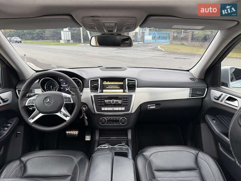 Внедорожник / Кроссовер Mercedes-Benz M-Class 2011 в Ужгороде фото 16 Внедорожник / Кроссовер Mercedes-Benz M-Class 2011 в Ужгороде