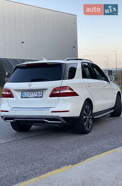 Внедорожник / Кроссовер Mercedes-Benz M-Class 2012 в 