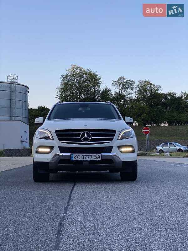 Внедорожник / Кроссовер Mercedes-Benz M-Class 2012 в Мукачево