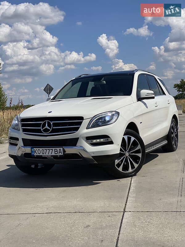 Внедорожник / Кроссовер Mercedes-Benz M-Class 2012 в Мукачево