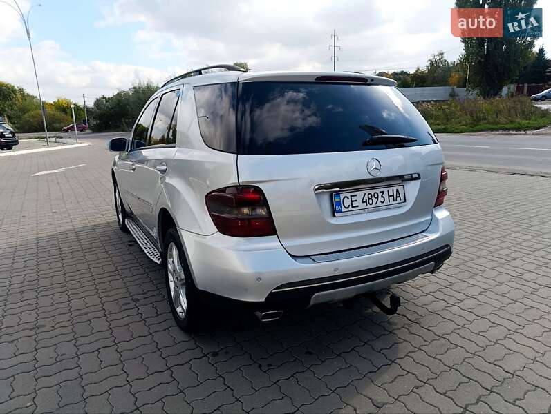 Позашляховик / Кросовер Mercedes-Benz M-Class 2005 в Чернівцях