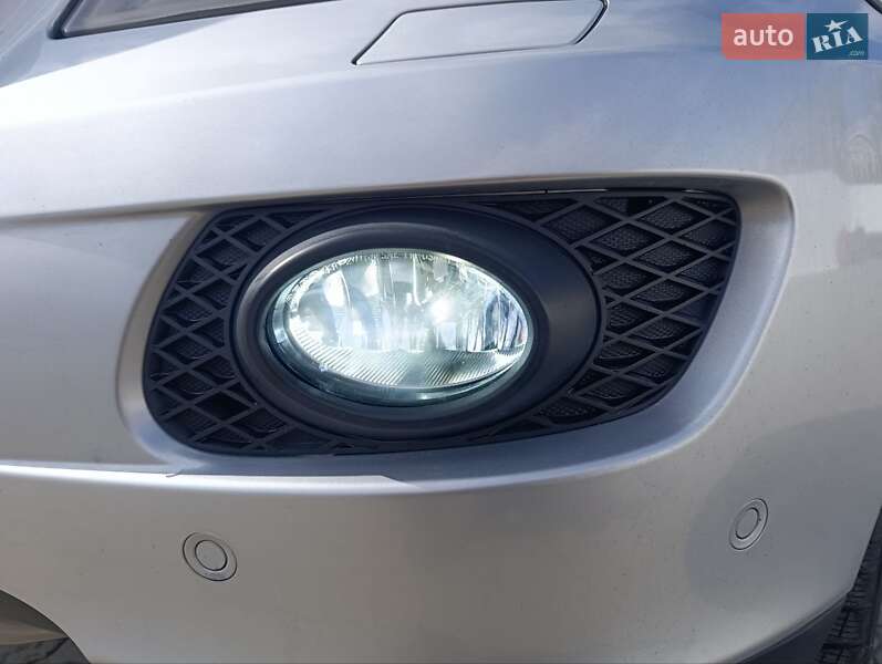 Позашляховик / Кросовер Mercedes-Benz M-Class 2005 в Чернівцях