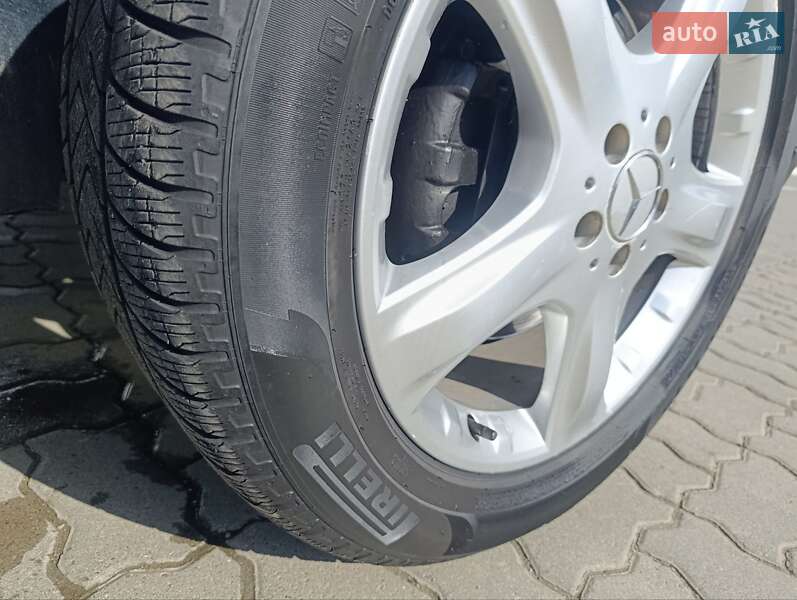 Позашляховик / Кросовер Mercedes-Benz M-Class 2005 в Чернівцях