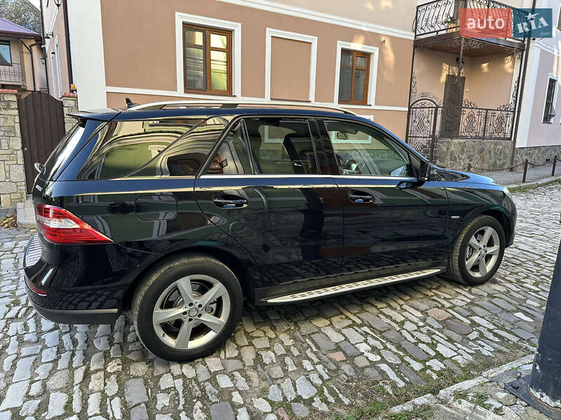 Позашляховик / Кросовер Mercedes-Benz M-Class 2012 в Кам'янець-Подільському фото 10 Позашляховик / Кросовер Mercedes-Benz M-Class 2012 в Кам'янець-Подільському