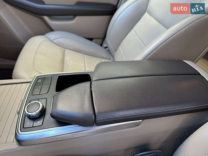 Позашляховик / Кросовер Mercedes-Benz M-Class 2012 в Кам'янець-Подільському фото 33 Позашляховик / Кросовер Mercedes-Benz M-Class 2012 в Кам'янець-Подільському