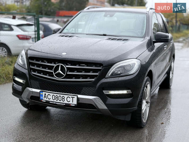 Позашляховик / Кросовер Mercedes-Benz M-Class 2013 в Києві