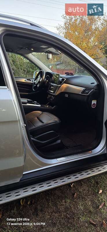 Позашляховик / Кросовер Mercedes-Benz M-Class 2012 в Смілі