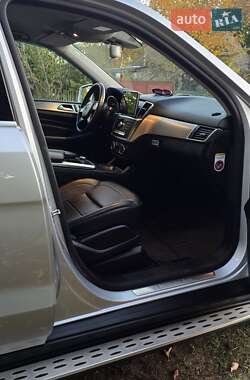 Внедорожник / Кроссовер Mercedes-Benz M-Class 2012 в 