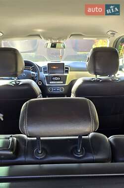 Внедорожник / Кроссовер Mercedes-Benz M-Class 2012 в 