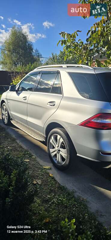 Позашляховик / Кросовер Mercedes-Benz M-Class 2012 в Смілі
