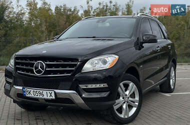 Внедорожник / Кроссовер Mercedes-Benz M-Class 2012 в Дубно