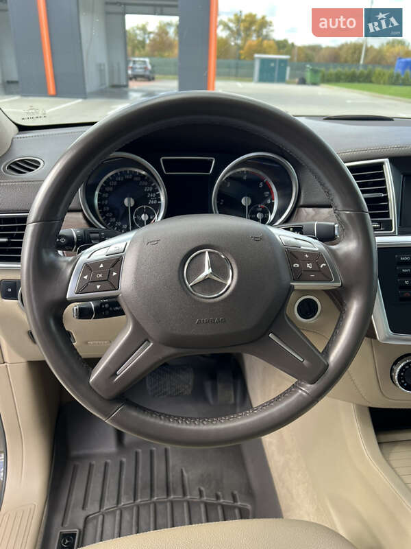 Позашляховик / Кросовер Mercedes-Benz M-Class 2013 в Вінниці