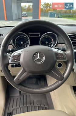 Позашляховик / Кросовер Mercedes-Benz M-Class 2013 в 