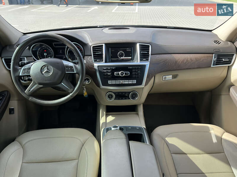 Позашляховик / Кросовер Mercedes-Benz M-Class 2013 в Вінниці