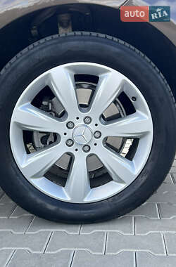 Позашляховик / Кросовер Mercedes-Benz M-Class 2013 в 