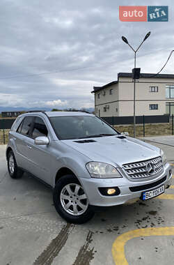 Внедорожник / Кроссовер Mercedes-Benz M-Class 2007 в 