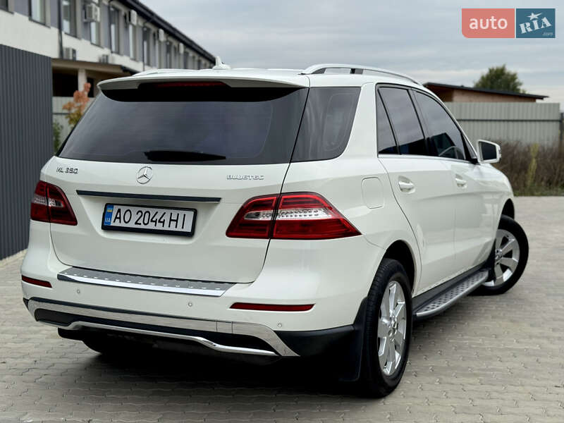 Позашляховик / Кросовер Mercedes-Benz M-Class 2012 в Ужгороді