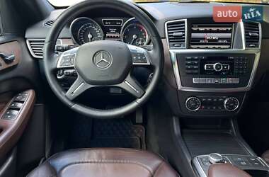 Внедорожник / Кроссовер Mercedes-Benz M-Class 2012 в 
