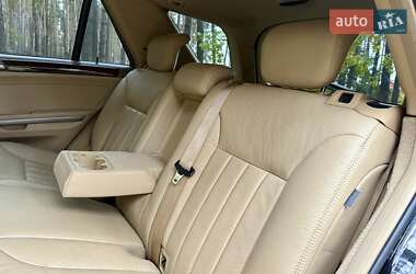Позашляховик / Кросовер Mercedes-Benz M-Class 2009 в 