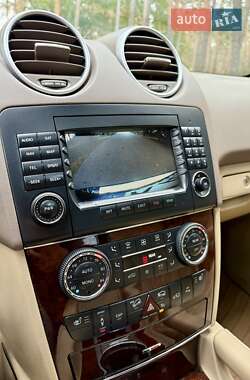 Позашляховик / Кросовер Mercedes-Benz M-Class 2009 в 