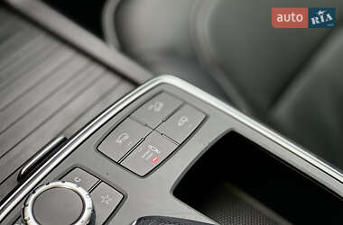 Позашляховик / Кросовер Mercedes-Benz M-Class 2013 в 