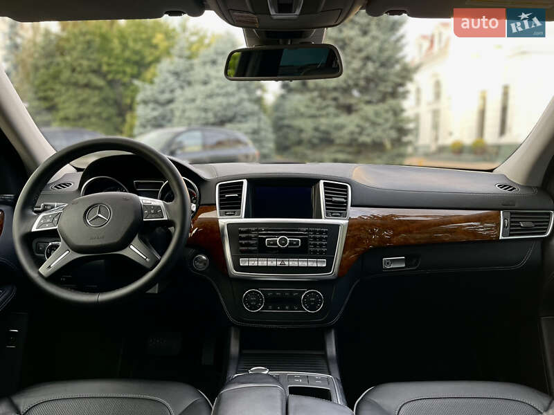 Внедорожник / Кроссовер Mercedes-Benz M-Class 2013 в Одессе