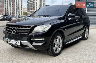 Внедорожник / Кроссовер Mercedes-Benz M-Class 2011 в 