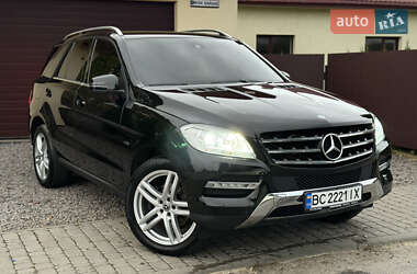 Позашляховик / Кросовер Mercedes-Benz M-Class 2011 в 