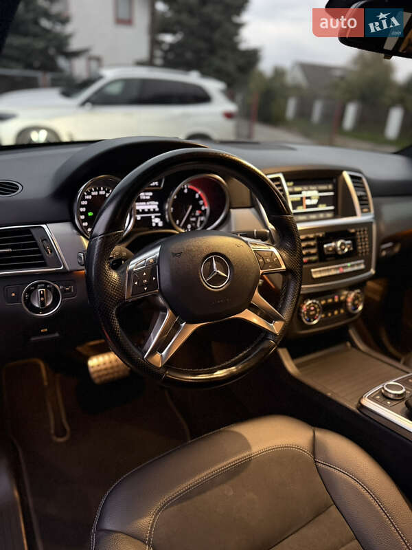 Внедорожник / Кроссовер Mercedes-Benz M-Class 2011 в Львове