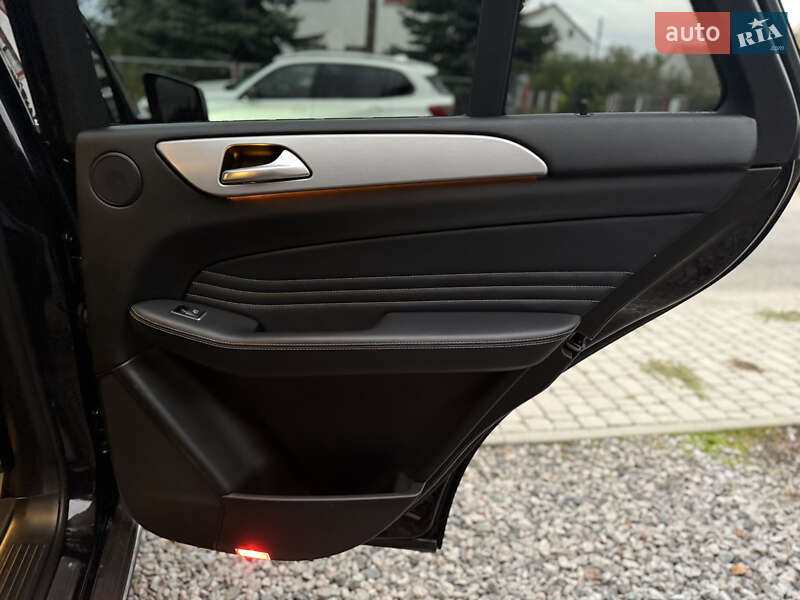 Внедорожник / Кроссовер Mercedes-Benz M-Class 2011 в Львове
