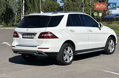 Внедорожник / Кроссовер Mercedes-Benz M-Class 2015 в 