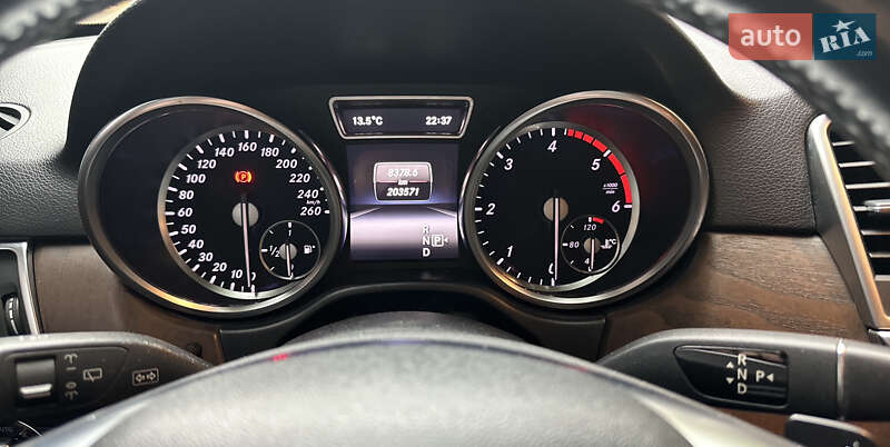 Позашляховик / Кросовер Mercedes-Benz M-Class 2014 в Дніпрі фото 10 Позашляховик / Кросовер Mercedes-Benz M-Class 2014 в Дніпрі