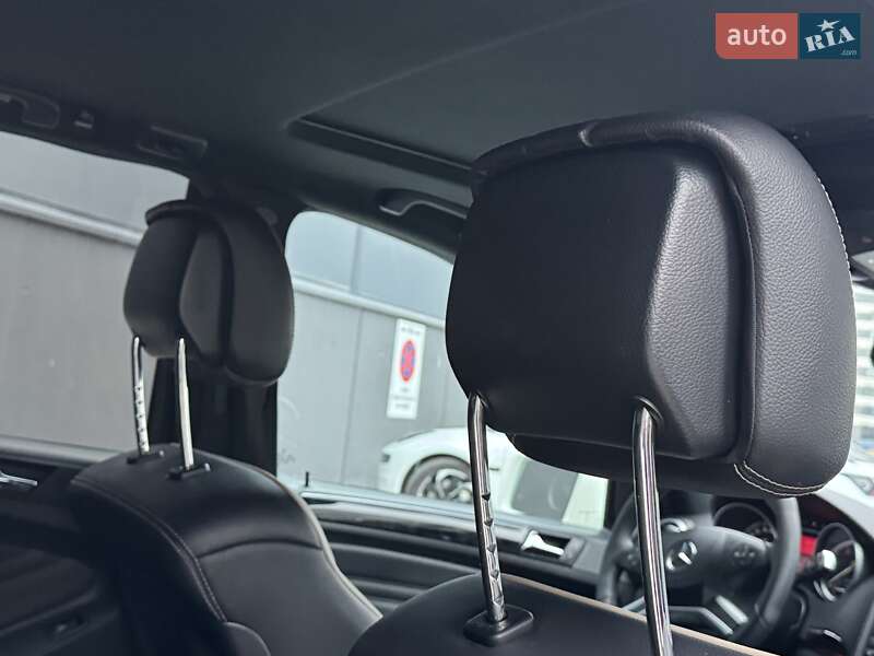Позашляховик / Кросовер Mercedes-Benz M-Class 2010 в Києві