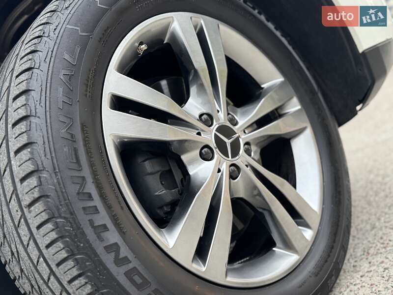 Позашляховик / Кросовер Mercedes-Benz M-Class 2010 в Києві