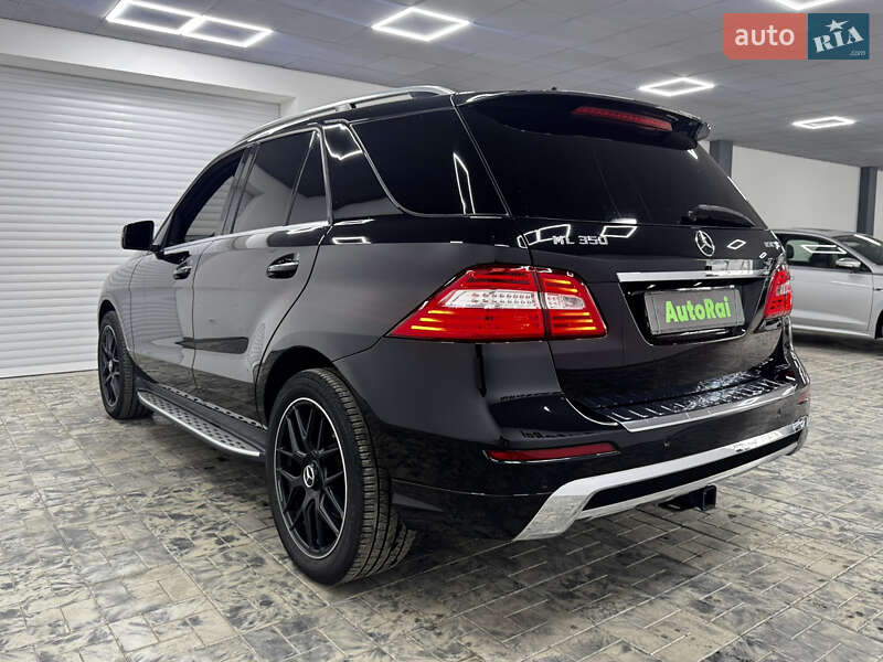 Позашляховик / Кросовер Mercedes-Benz M-Class 2015 в Одесі