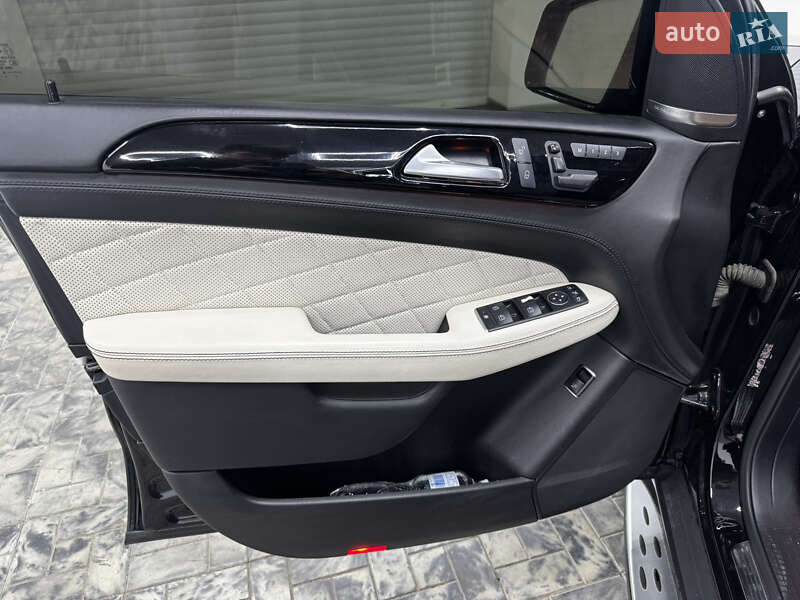 Позашляховик / Кросовер Mercedes-Benz M-Class 2015 в Одесі