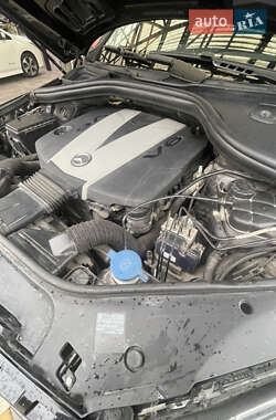 Внедорожник / Кроссовер Mercedes-Benz M-Class 2011 в 