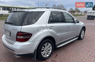 Позашляховик / Кросовер Mercedes-Benz M-Class 2007 в 