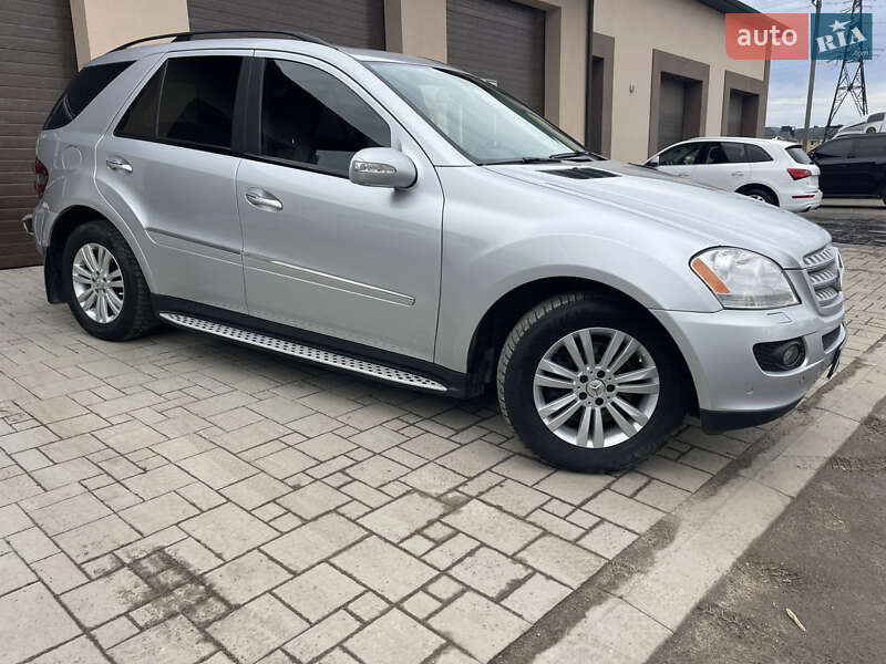 Позашляховик / Кросовер Mercedes-Benz M-Class 2007 в Луцьку