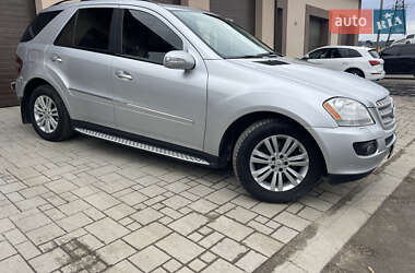 Позашляховик / Кросовер Mercedes-Benz M-Class 2007 в 