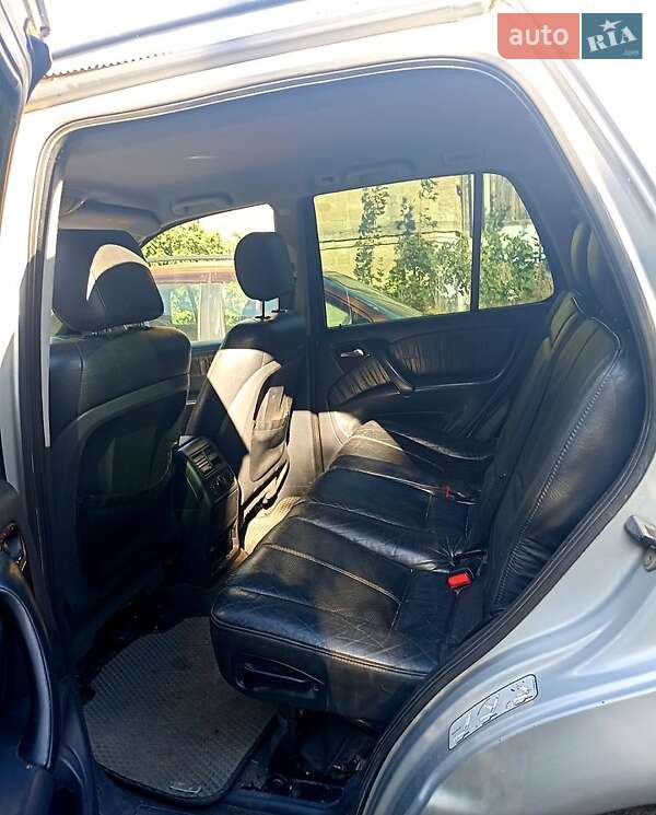 Позашляховик / Кросовер Mercedes-Benz M-Class 2003 в Миколаєві
