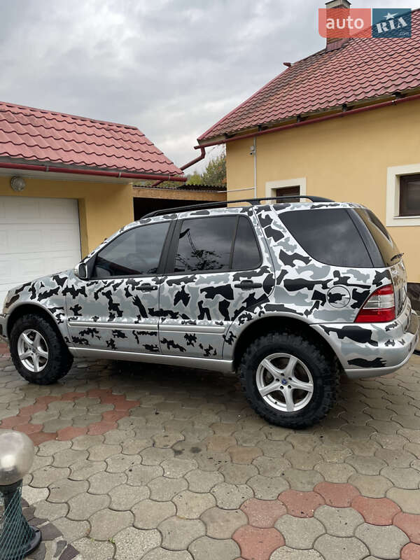Внедорожник / Кроссовер Mercedes-Benz M-Class 2002 в Рахове