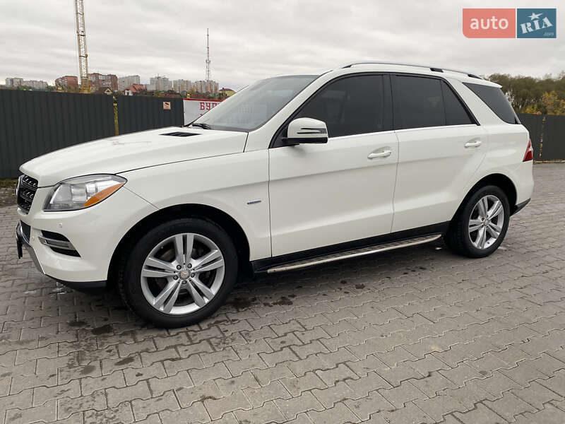 Внедорожник / Кроссовер Mercedes-Benz M-Class 2011 в Хмельницком