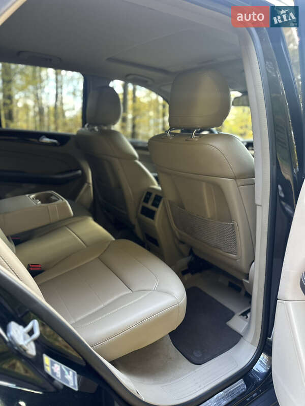 Внедорожник / Кроссовер Mercedes-Benz M-Class 2013 в Черновцах